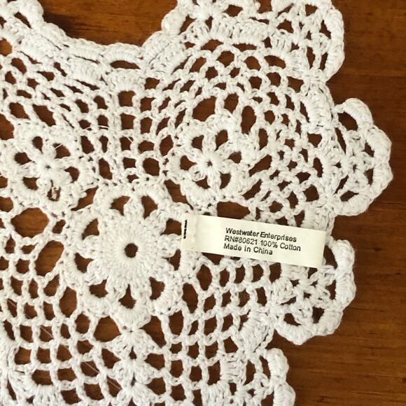Set of 4 Westwater Enterprises Crochet Doily White Round Square Heart Shape - Picture 7 of 11
